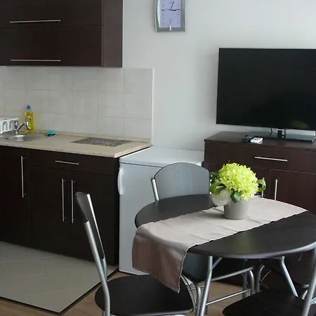 Apartamento House And Apts. In Siofok/balaton 34362 *